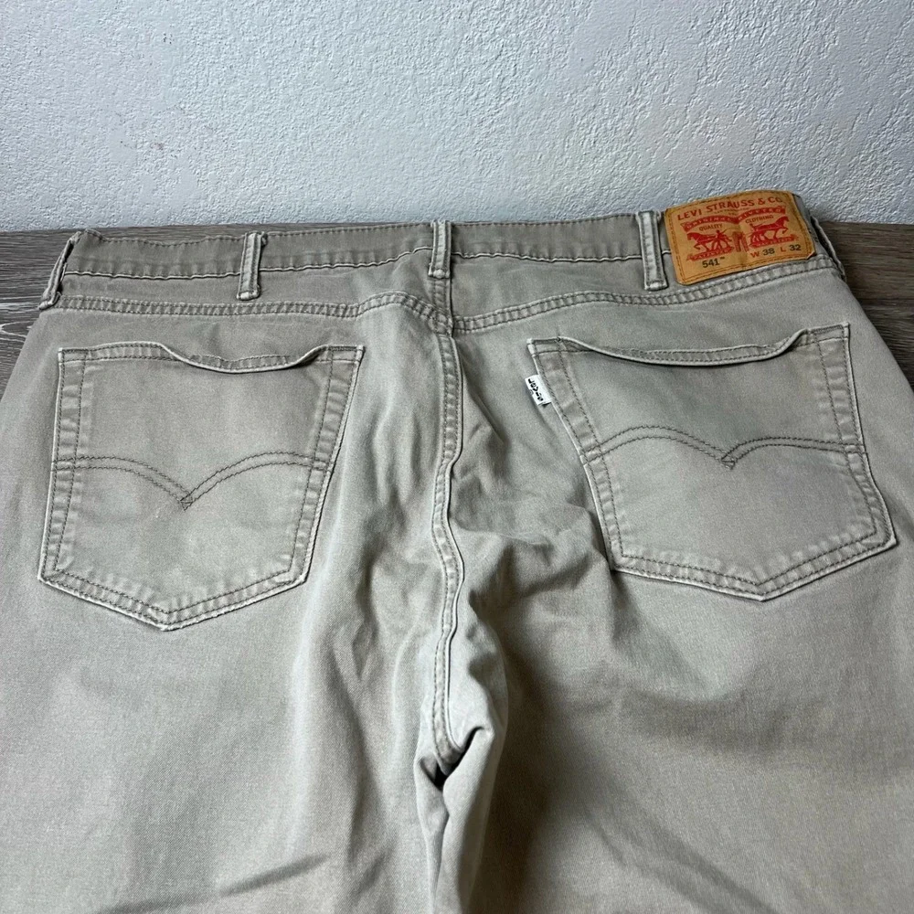 Levis 541 Athletic Taper Mens 38x32 Tan Khaki Cotton Stretch Jeans Pants